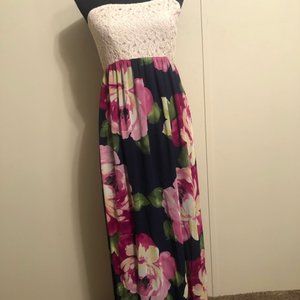 Maxi dress